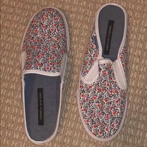 Tommy Hilfiger slip on sneakers W8